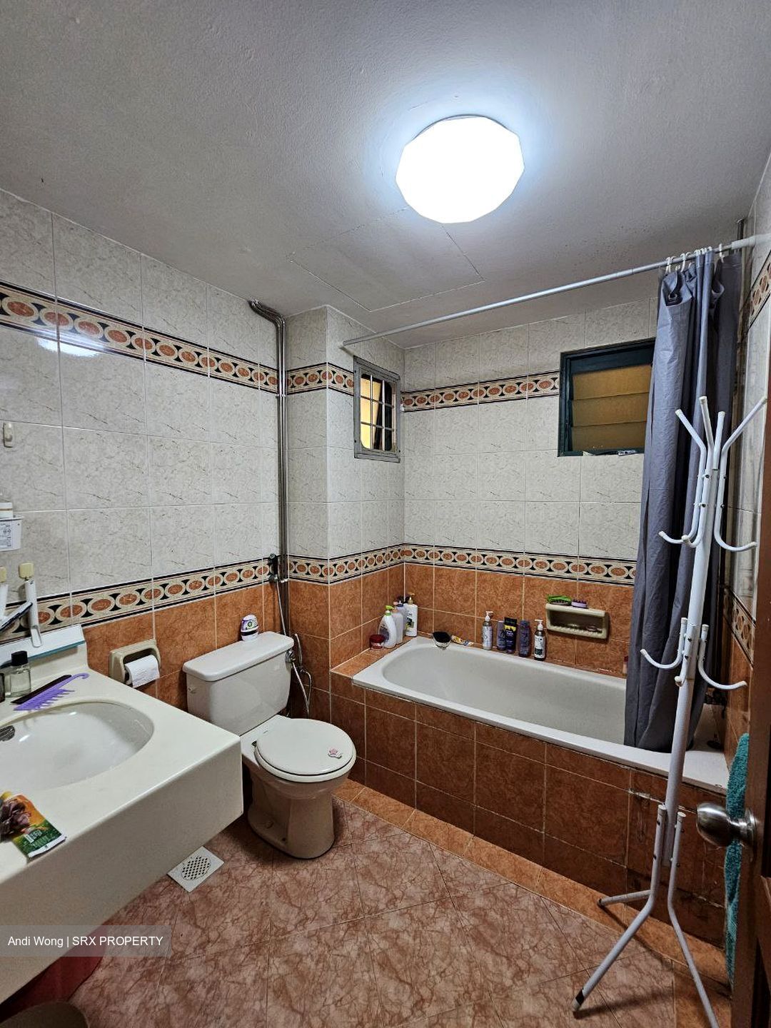 Hillview Heights (D23), Condominium #501798831